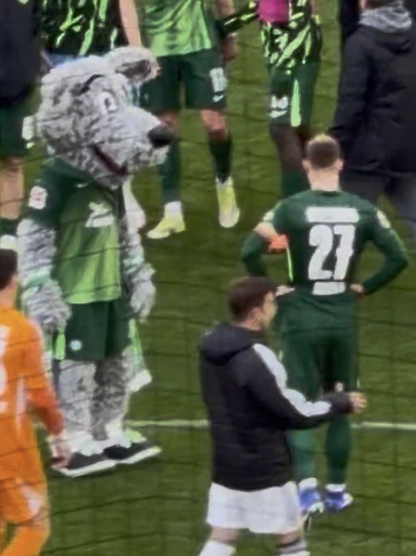 Basti Red™ tweet media