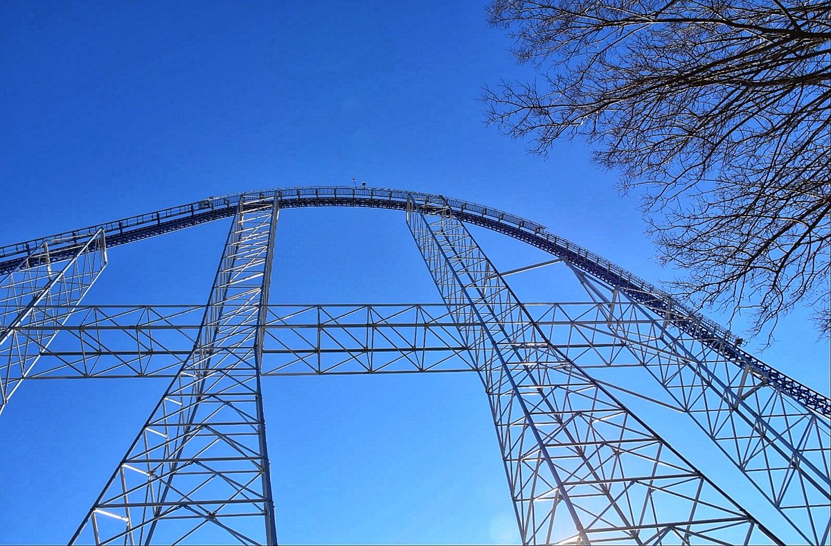 WWoman08's tweet image. Millennium Force @cedarpoint 😎💙🎢📸 #Rollercoaster #cedarpoint #Saturday #Broadway #ohio #photographer #Nikon #happiness @SixFlags