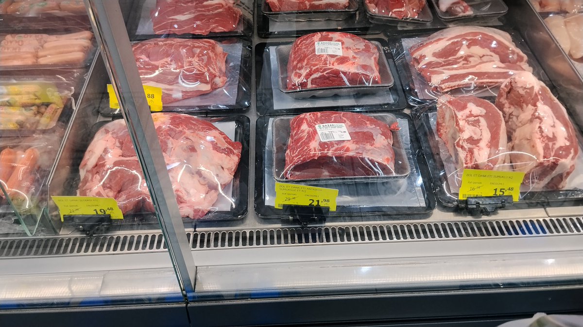 SözKeseN tweet media