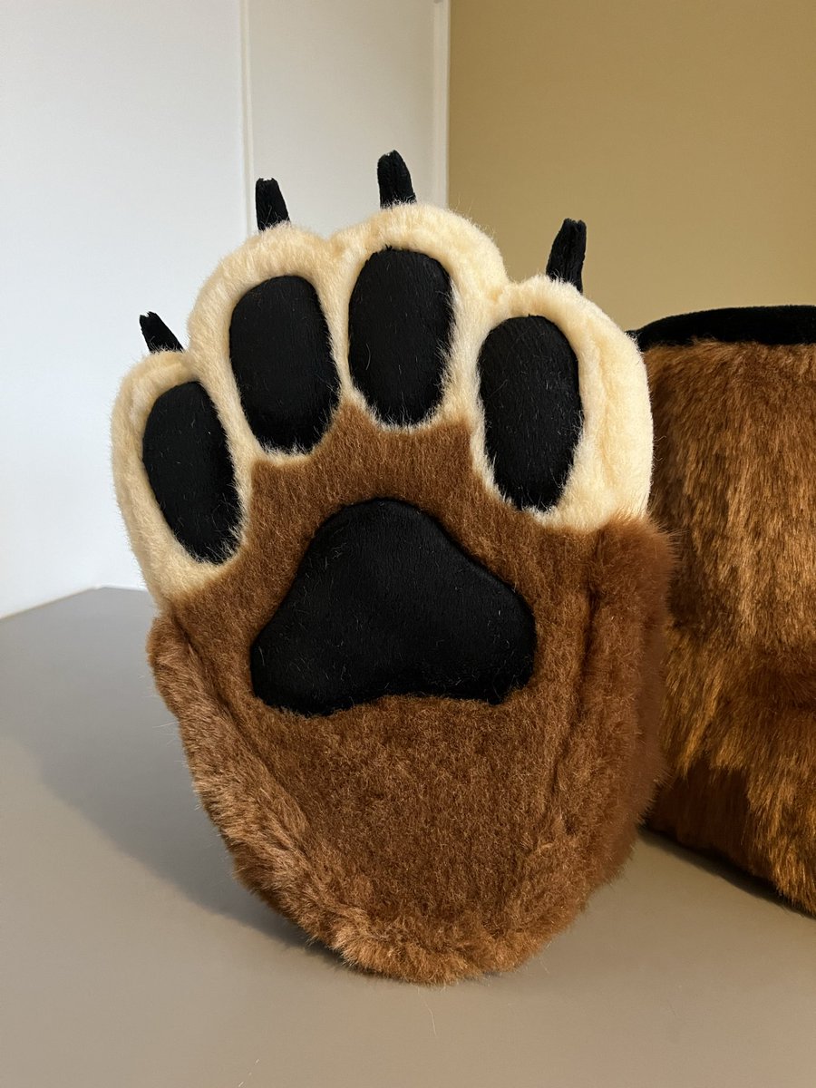 DutchRedPanda_ tweet picture