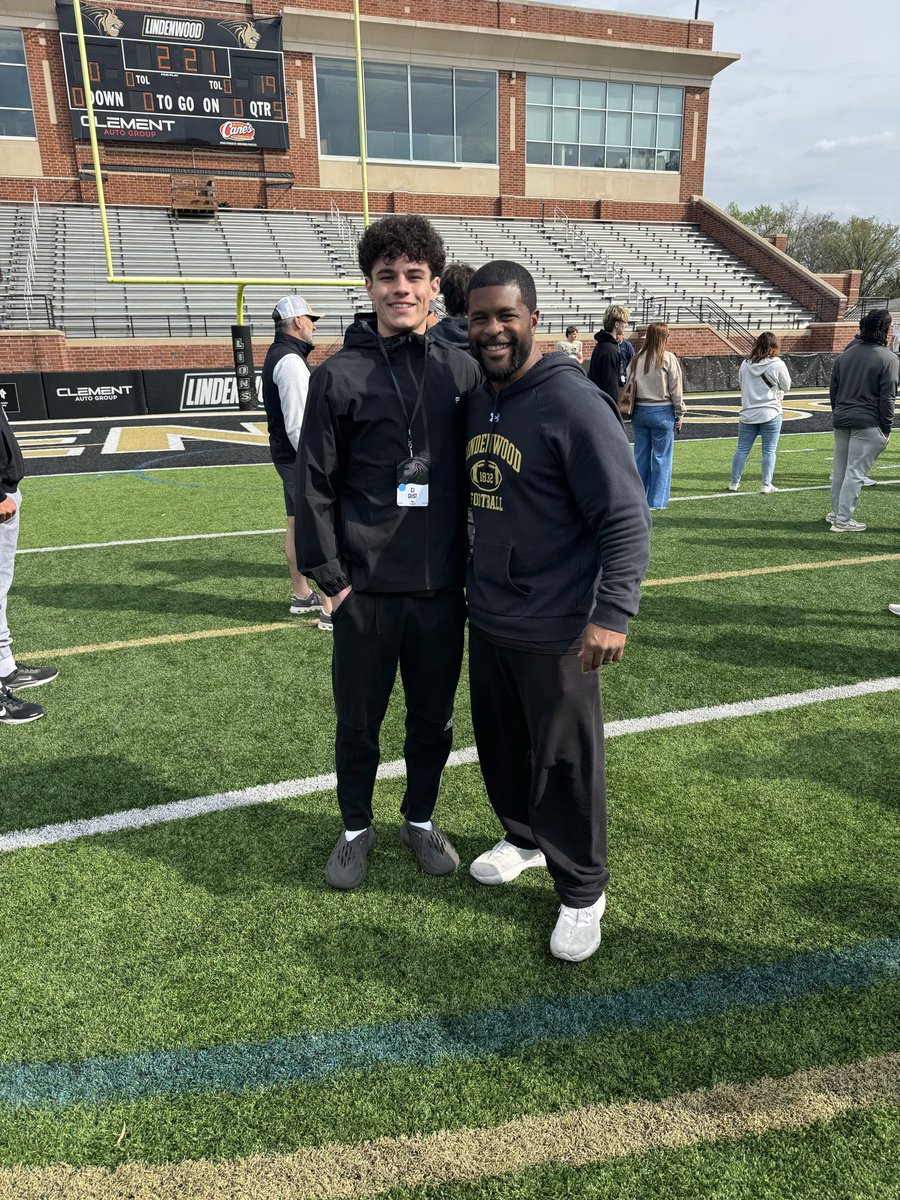 CJGeist5's tweet photo. Had an amazing time at @LindenwoodFB spring practice this morning! It was amazing to learn what the program is all about. 

Looking forward to being back for camp the summer!

@HuskieFB @coachgarcia57 @CoachJackson32 @EDGYTIMM @LemmingReport @AllenTrieu @PrepRedzone @PrepRedzoneIL
