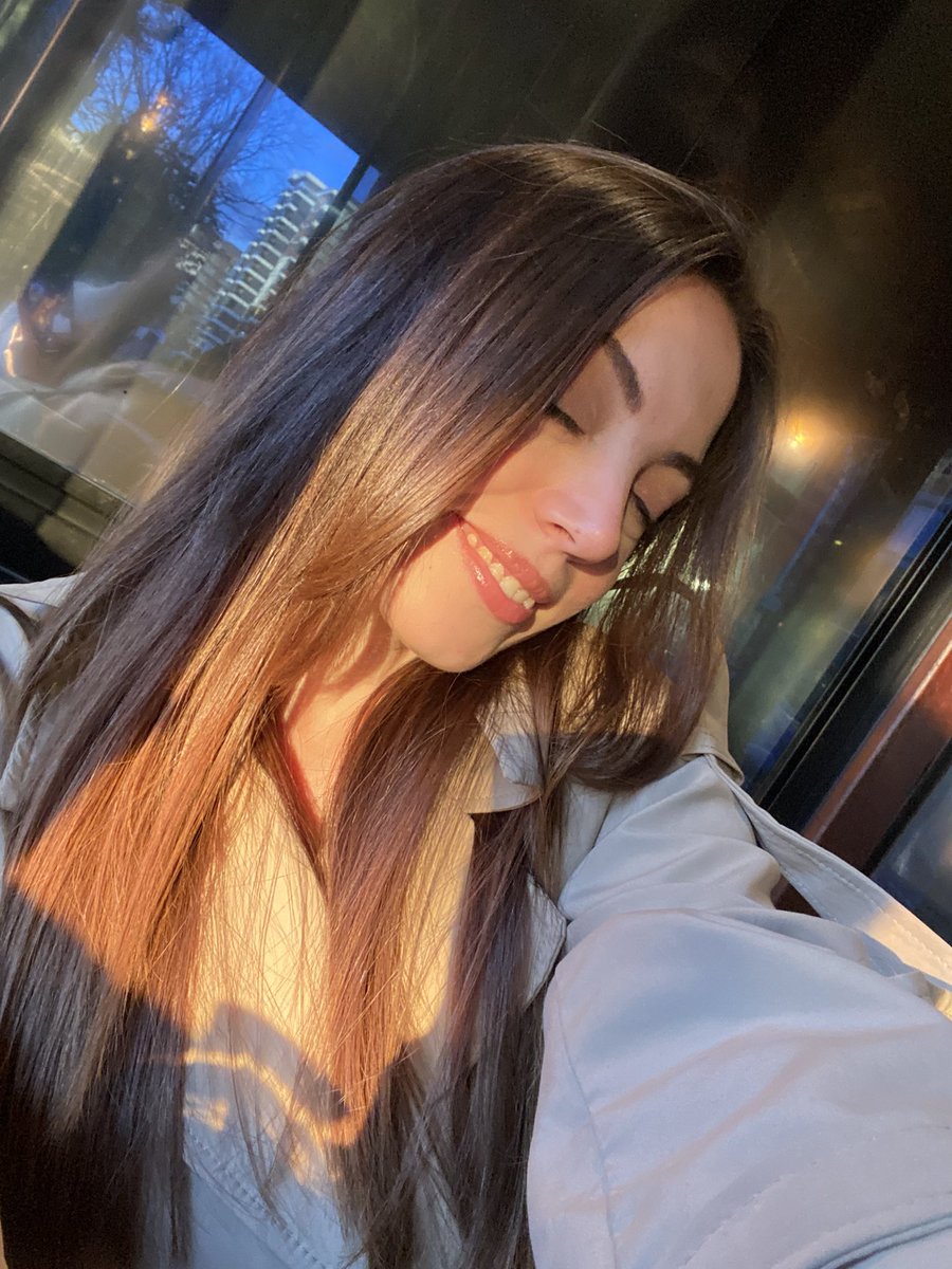 iana0210's tweet photo. 🌞 https://t.co/HoHkxhiKNt