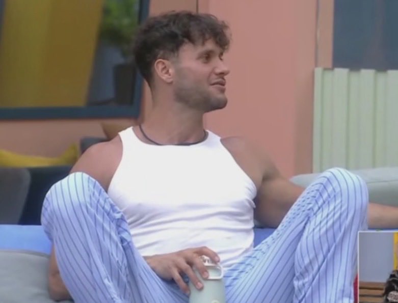 SaraiPalomo's tweet image. Por favor les recuerdo dé solo por Fabio #LCDLF6