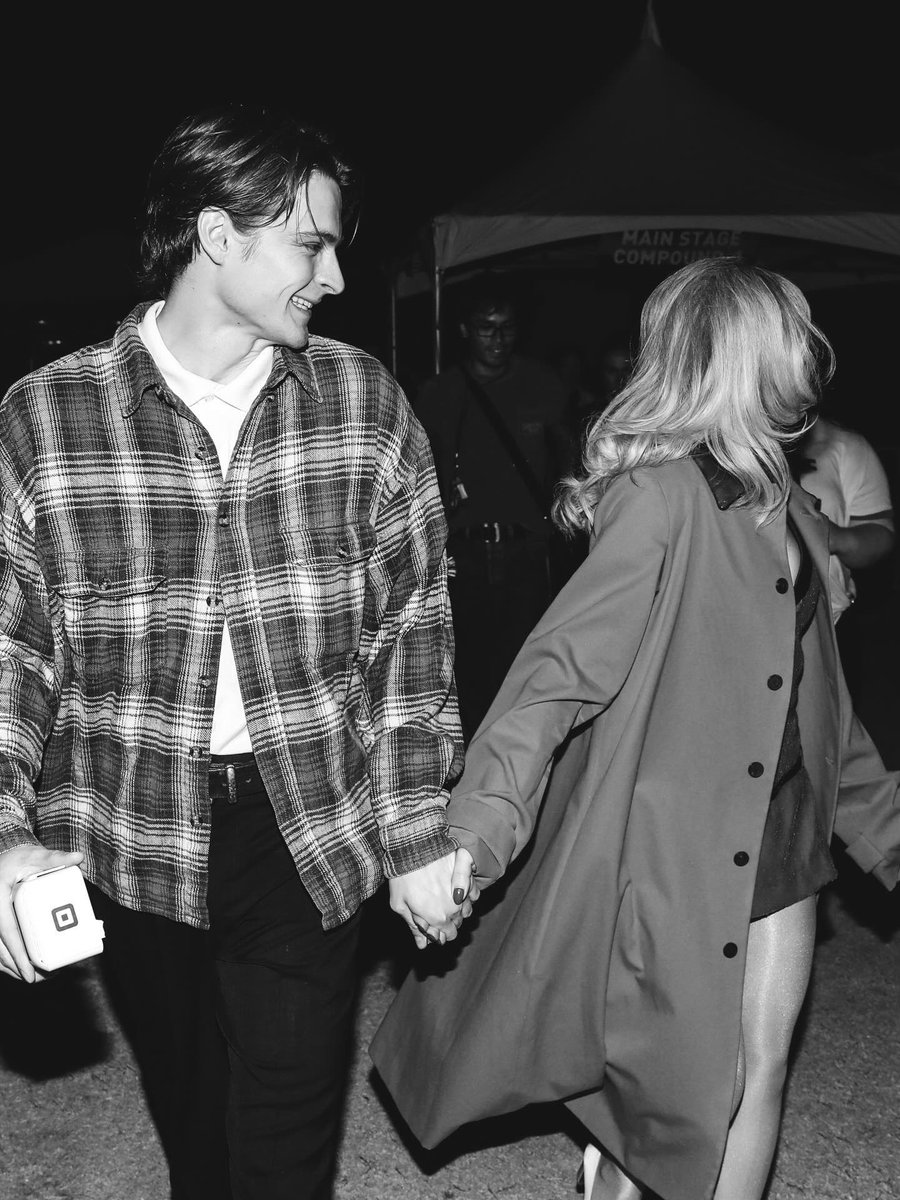 ⇢ g¡u VIU A SABRINA🐾❤️🔥 tweet media