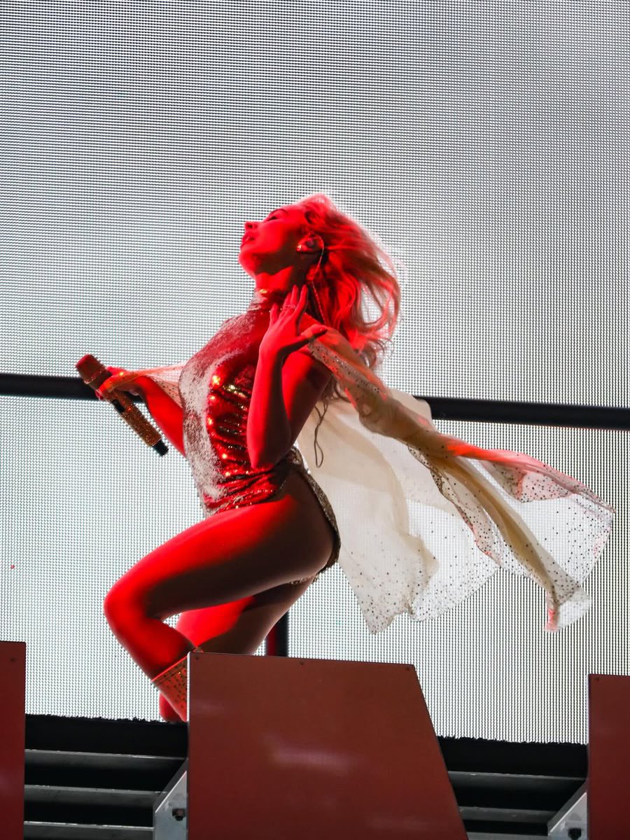 Updates Sabrina Brasil 🐾 tweet media