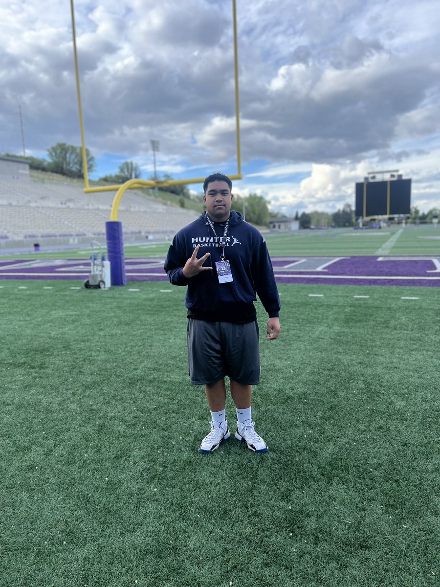 PaeaRaass's tweet photo. blessed for the opportunity in attending junior day at @weberstatefb🙏🙏 #Glory2God

@HunterHighFoot1 @Coach_Tongi_wvc @CoachOno @LSanft650 @CoachAsiata https://t.co/sG9eHi3OBK