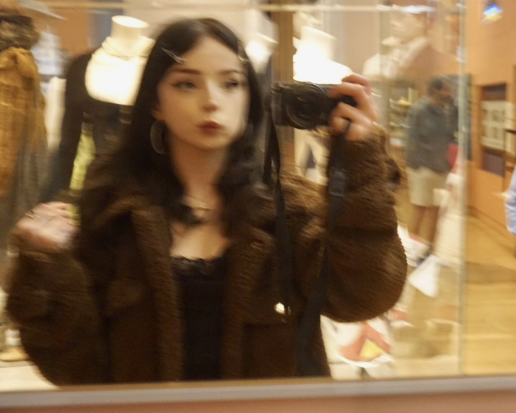 holly ⋆ ˚｡⋆୨୧˚ tweet media