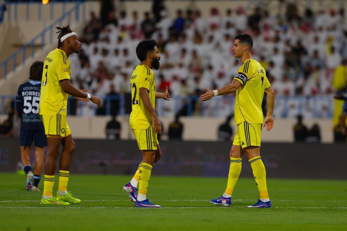 نواف بوشل tweet media