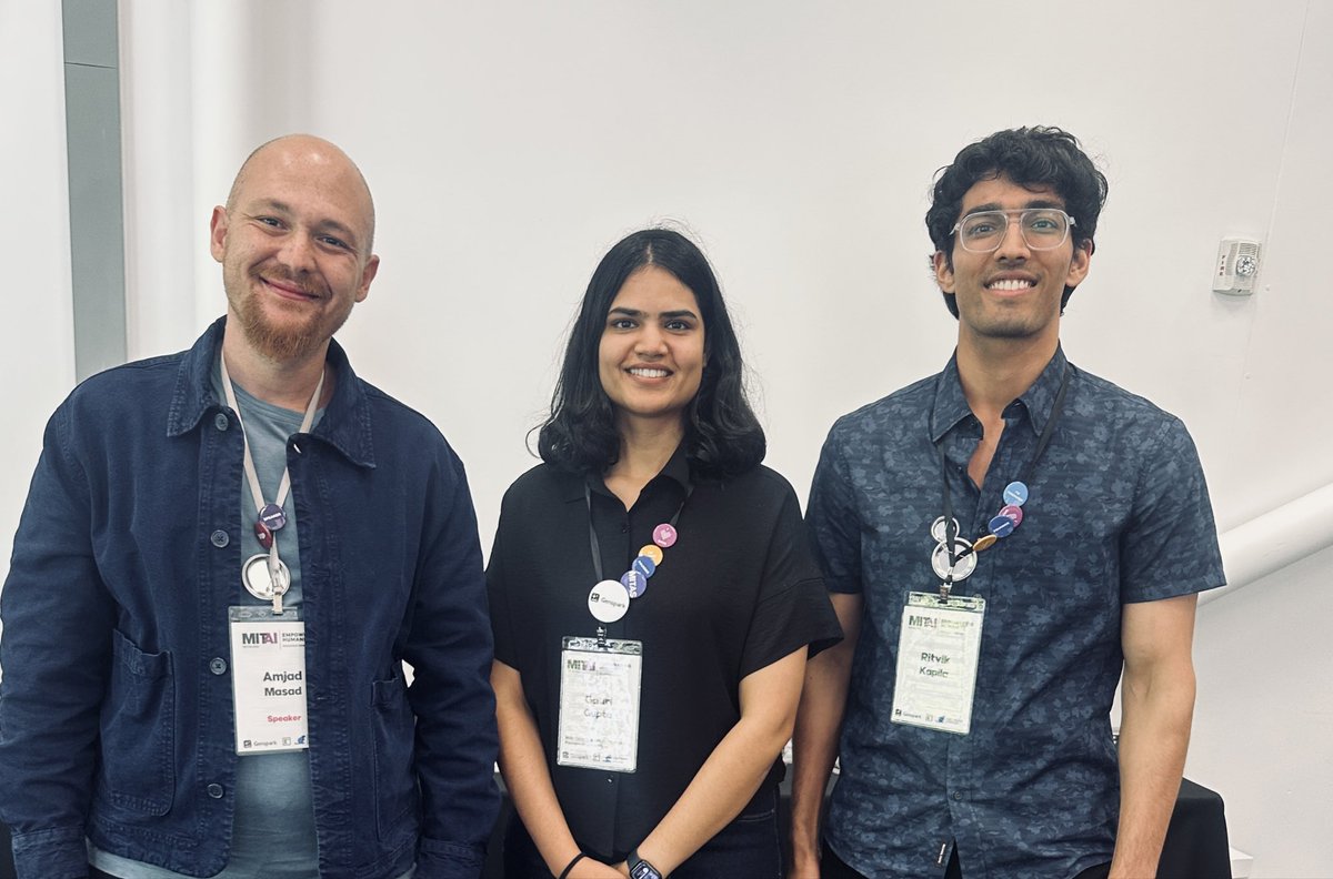 RitvikKapila's tweet image. Life building @NeoSigmaAI recently!

- building alongside my incredible cofounder @gauri__gupta 
- meeting legends and grateful for having their early backing for what we are building @JeffDean @geoffreyhinton 
- invited to @OpenAI founders table dinner and in a room with people