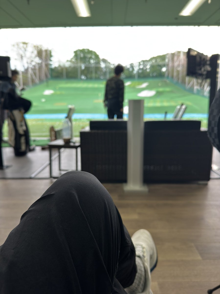 Decheeee tweet media