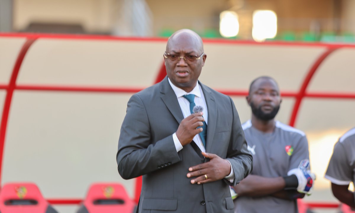 FtfTogolaise's tweet photo. 🇹🇬⚽ 

À la veille du choc face au Ghana, les Eperviers U17 Filles ont bouclé leur préparation à Kégué 💪

Soutenues par le Ministre @Fahd_Fofana  et le Président de la Fédération Togolaise de Football Colonel Guy Kossi Akpovy, elles promettent de mouiller le maillot 🇹🇬 https://t.co/qFxZaKDLEX