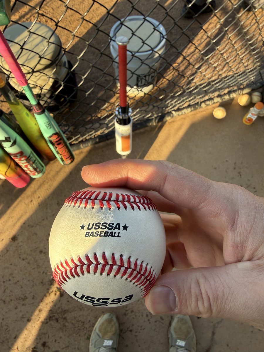 Shady_Stevens's tweet photo. @RawlingsSports here’s the baseball in question. The 2nd picture is the residue we couldn’t get off. https://t.co/zs20AcIdtT