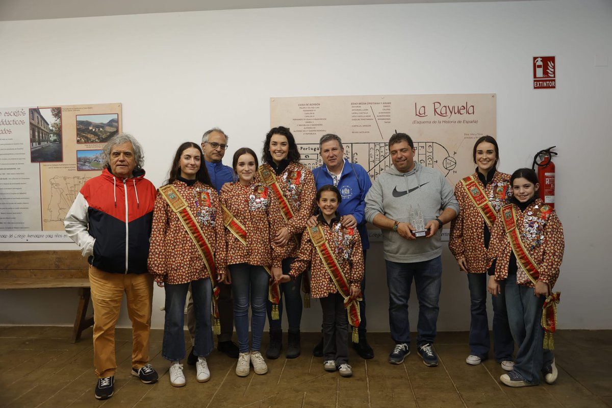 Hermandad de Peñas de Burgos tweet media