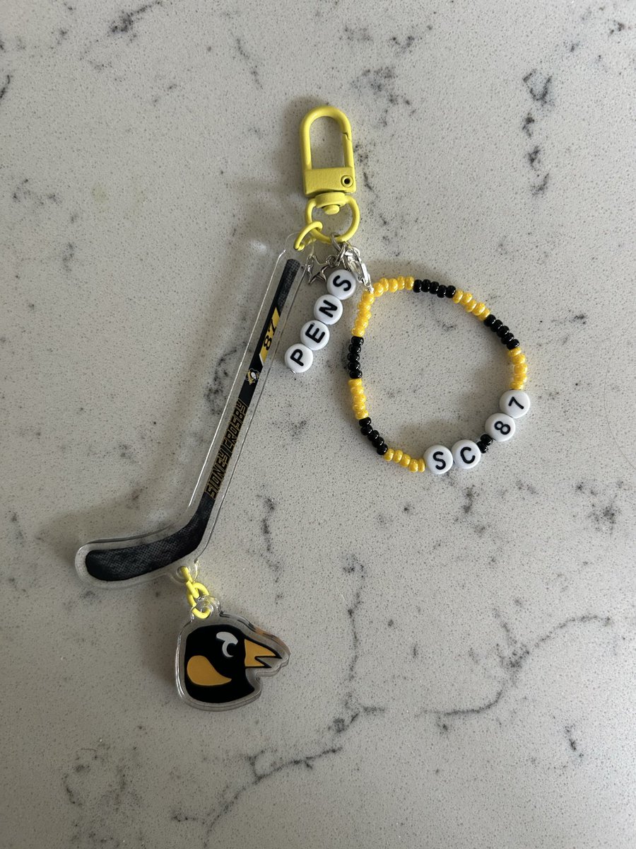 x - eli 🛸 tweet media