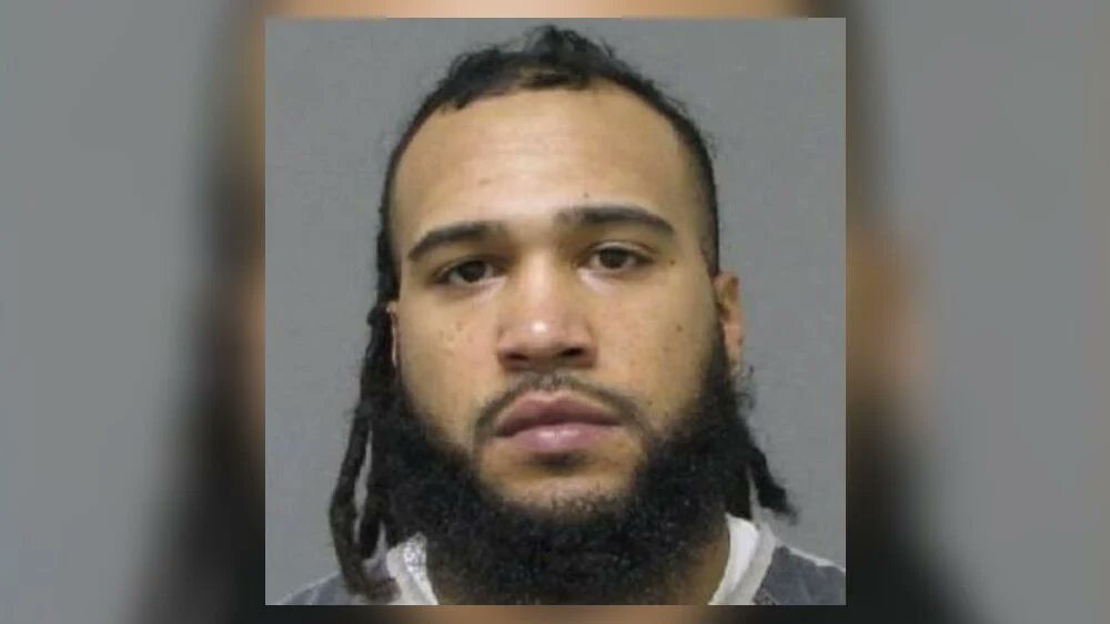 DraftDiamonds's tweet image. Former standout Alabama football player arrested for an armed robbery in Detroit #Alabama nfldraftdiamonds.com/2026/04/footba…