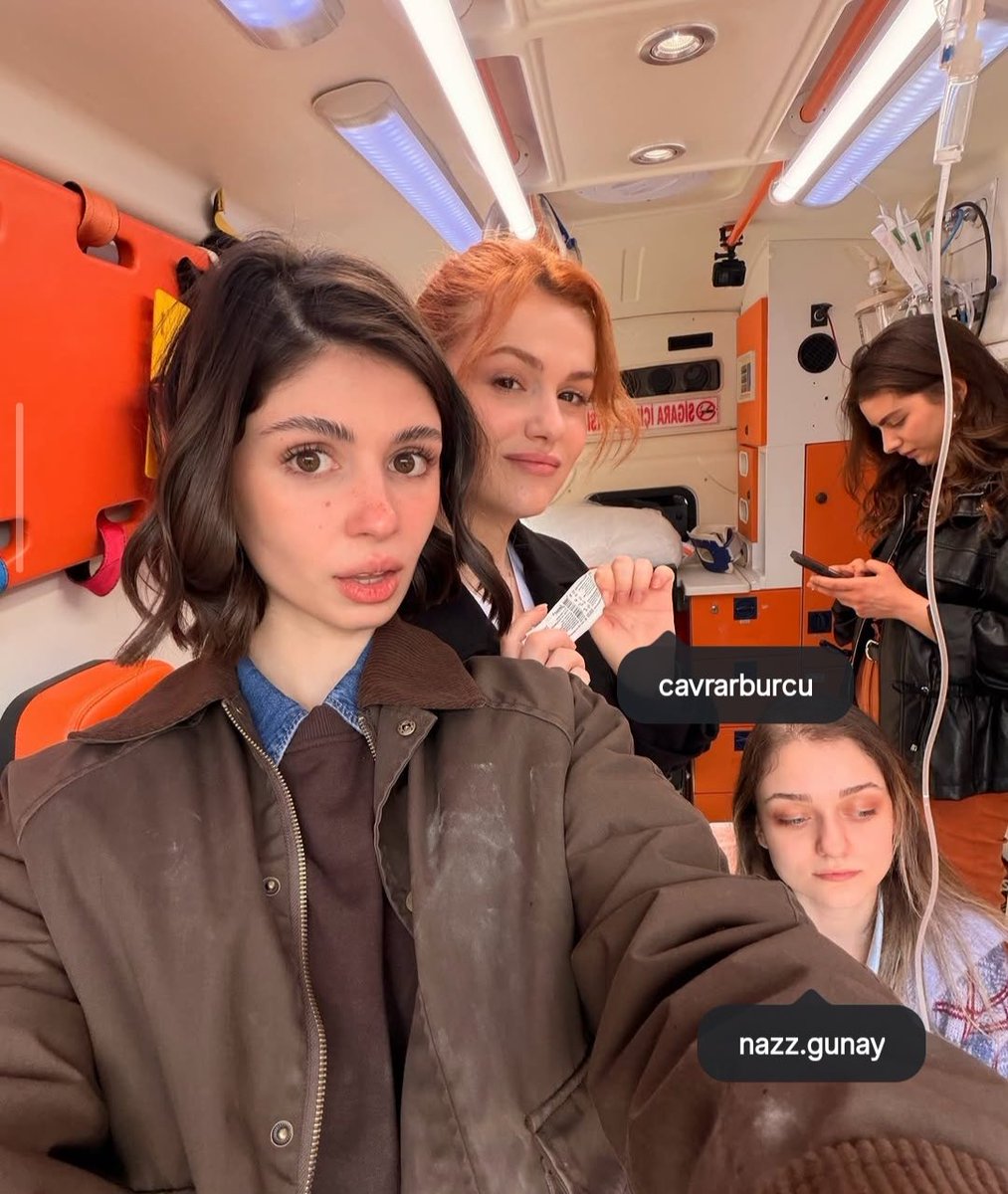 ✩ 𝐵𝑙𝑜𝑜𝑚𝑠𝑜 ✩ tweet media