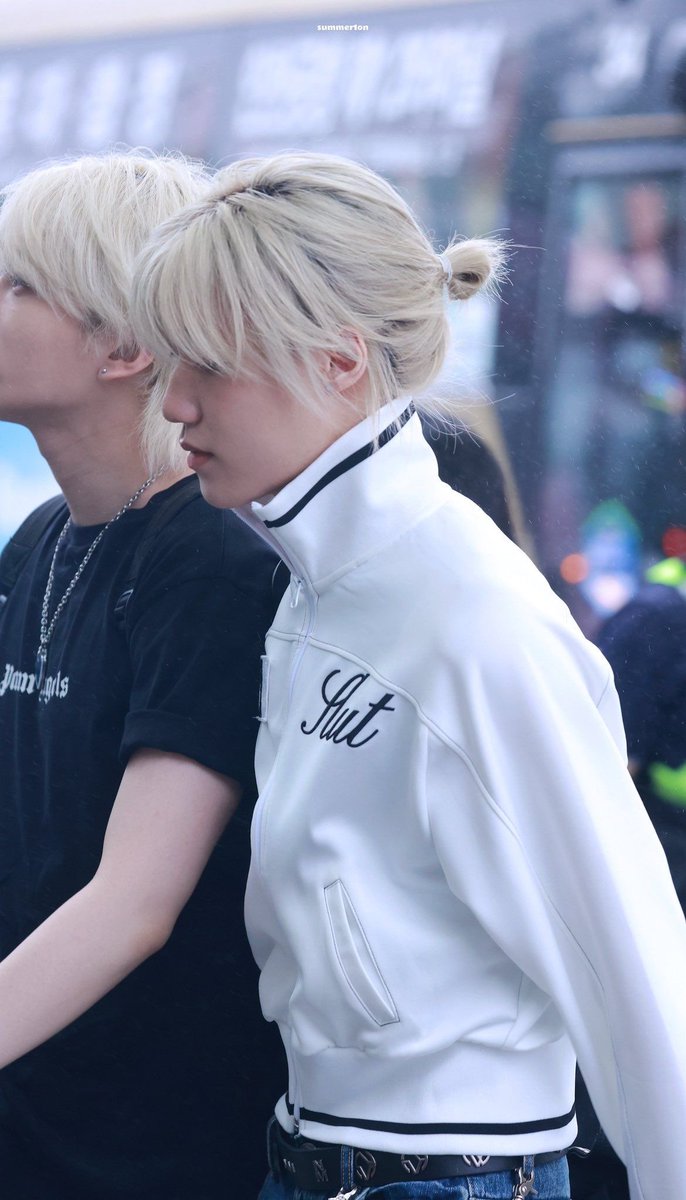 ‧₊˚꒰🧸꒱‧ riri ‧₊ ᵎᵎ 𝗂𝗌 𝖴𝖭𝖨𝖰𝖴𝖤 !! tweet media