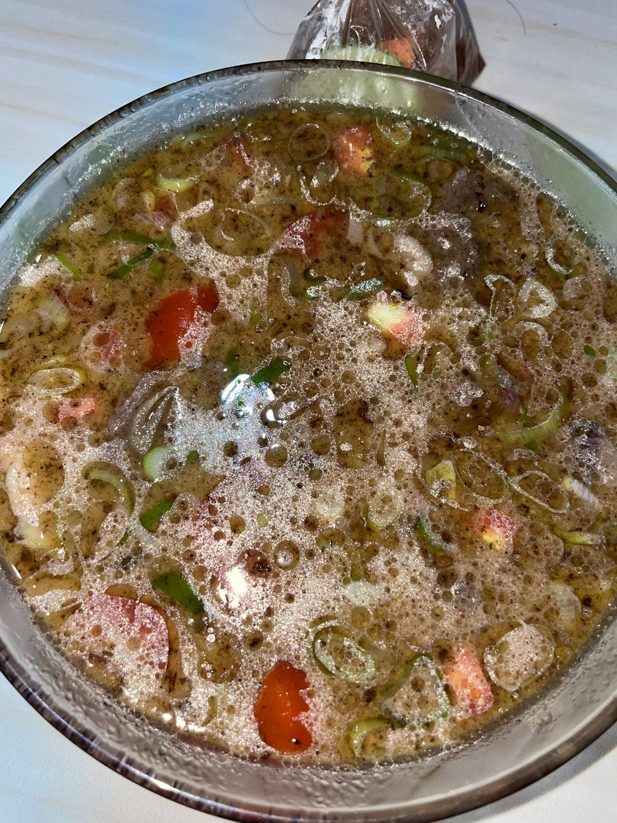 cikicitosss's tweet photo. Pgn banget soto betawi pas beli kuah tok isinya dikit banget https://t.co/my2KV8HeAF