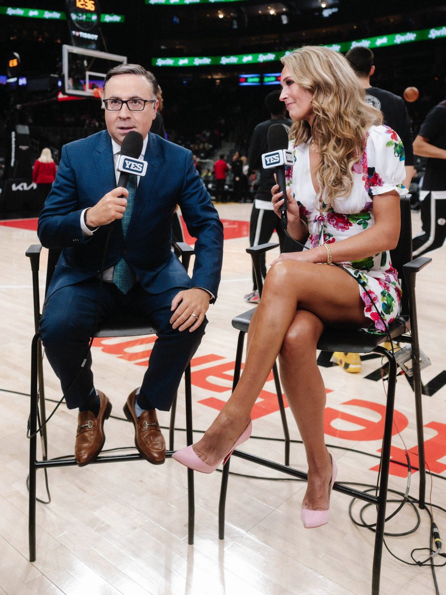 sarah kustok tweet media