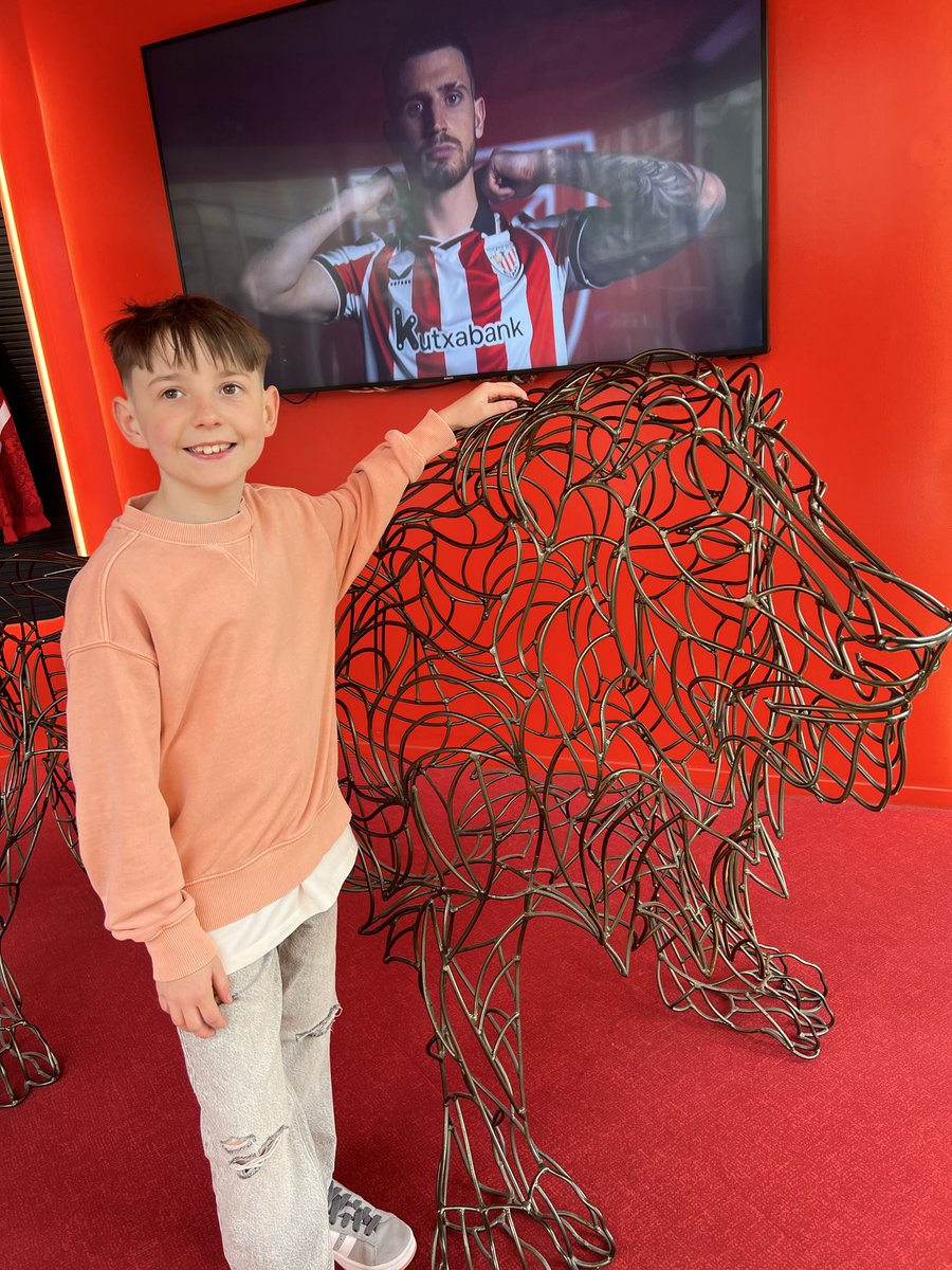 LeonesLichfield's tweet photo. Great day in a great city. Aupa Athletic https://t.co/eIRIvXyGQn