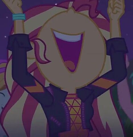HunterPony1's tweet photo. These shots always Crack me up 🤣🤣🤣🤣 https://t.co/DBdh7awtMk