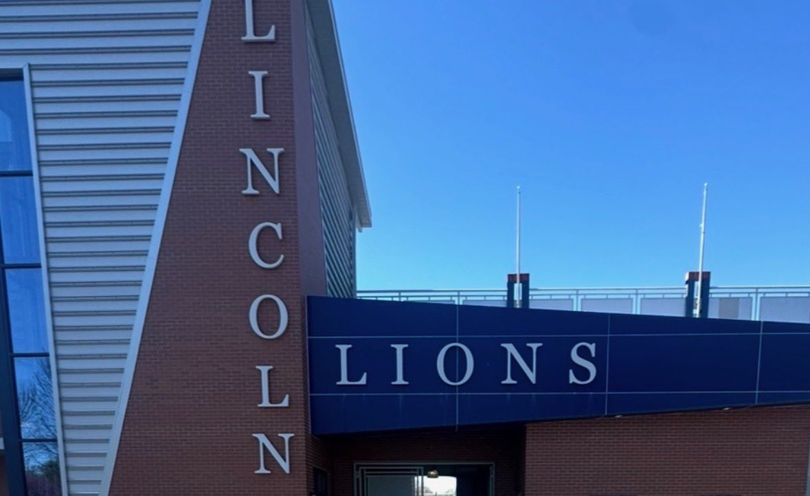 eagleacademyfb's tweet photo. A great Spring Practice visit today at @LUL1onsFootball for some of our guys.  Thank you @coachpett919 &amp; @Coachksteward for the hospitality provided to our Eagle Scholars. Looking forward to building on the relationship.
#Eagleoutside 
#Eagleup 🦅🦅🦅 https://t.co/rASf3WYsAY