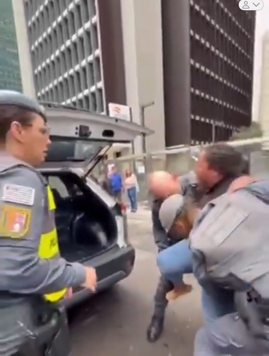 Ediane Maria tweet media