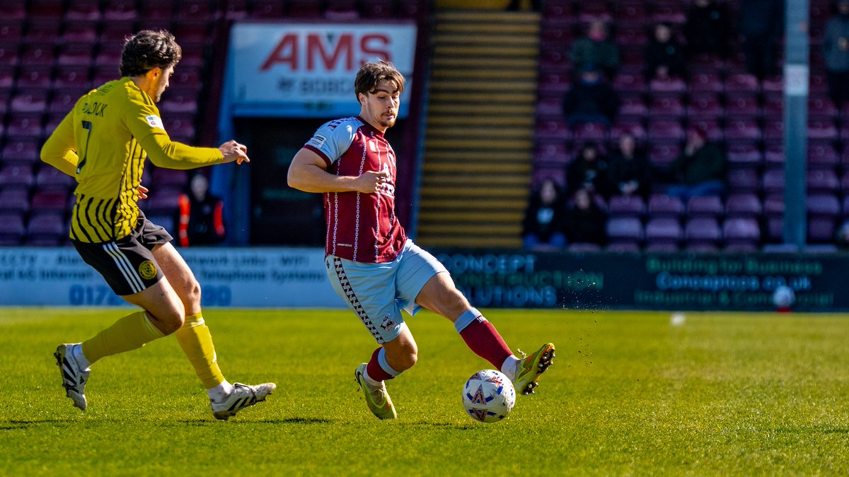 SUFCOfficial's tweet photo. 🗣️ 𝐕𝐈𝐃𝐄𝐎 𝐈𝐍𝐓𝐄𝐑𝐕𝐈𝐄𝐖

Defender Branden Horton speaks following the 1-0 win over Brackley Town 👉 https://t.co/sN51rOm9ST

🤝 ᴘʟᴀʏᴇʀ ɪɴᴛᴇʀᴠɪᴇᴡꜱ ᴀʀᴇ ꜱᴘᴏɴꜱᴏʀᴇᴅ ʙʏ ᴡɪʟꜱᴏɴ'ꜱ ᴄᴀʀᴘᴇᴛꜱ

#UTI #IRON https://t.co/yvK4tTzfq7