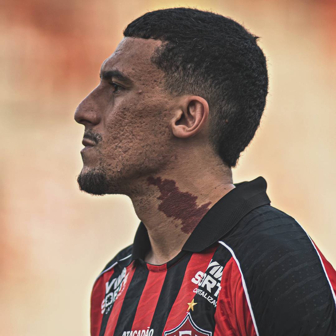 R10Score's tweet photo. Volantes da Série A com com mais participações em gols em 2026:

Andreas Pereira: 9
Gabriel Baralhas: 8 ⬆️
Danilo: 8

É o líder em participações em gols (5) do time no Brasileirão 2026. 🦁👏🏼 https://t.co/QdoEkydhcx