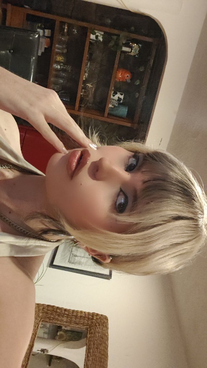 Jung Talks Shit tweet media