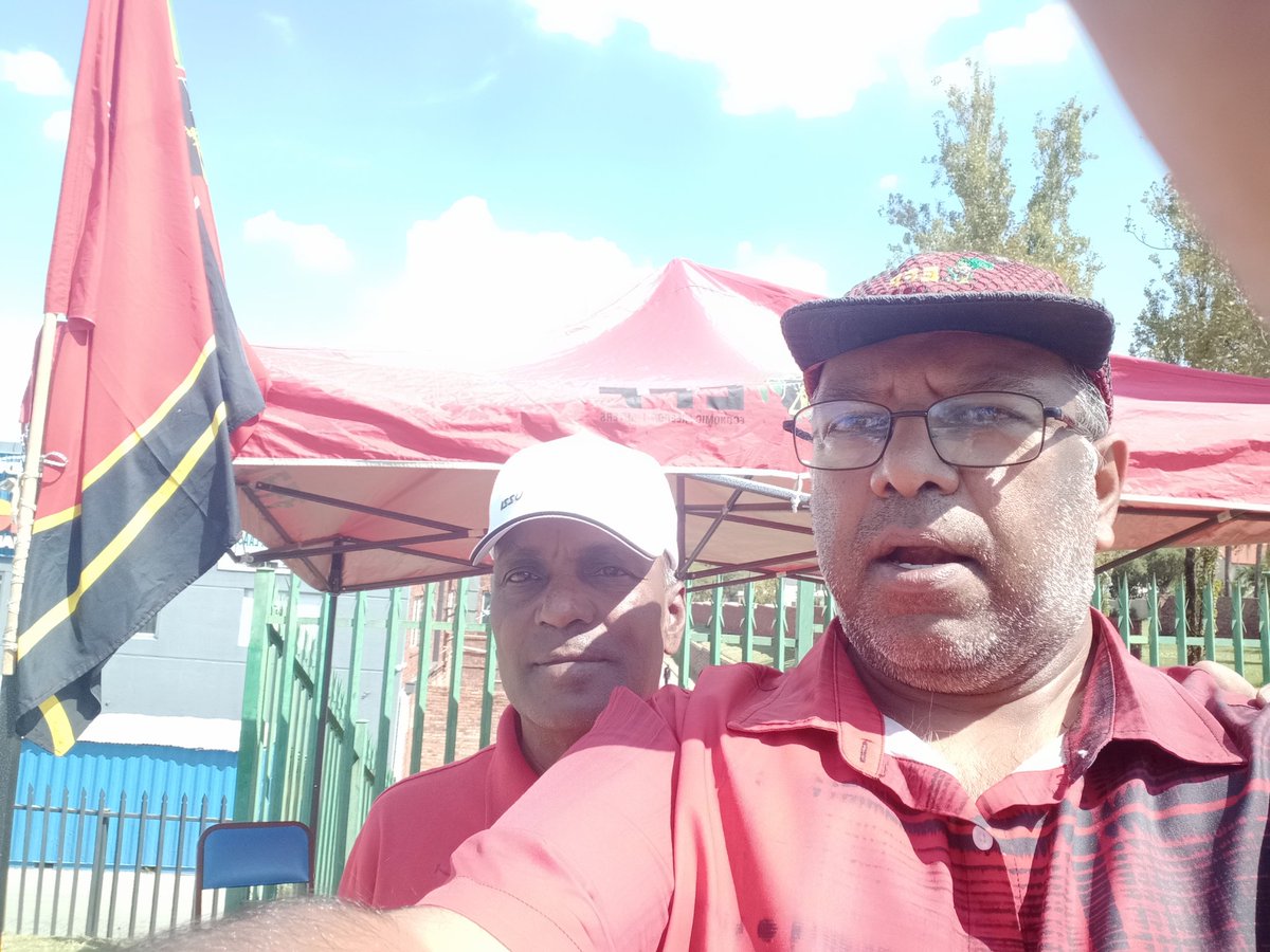 asoganthebear's tweet photo. It was a good day today @eff_midrand @EFFSouthAfrica https://t.co/4qaX8FAUVm