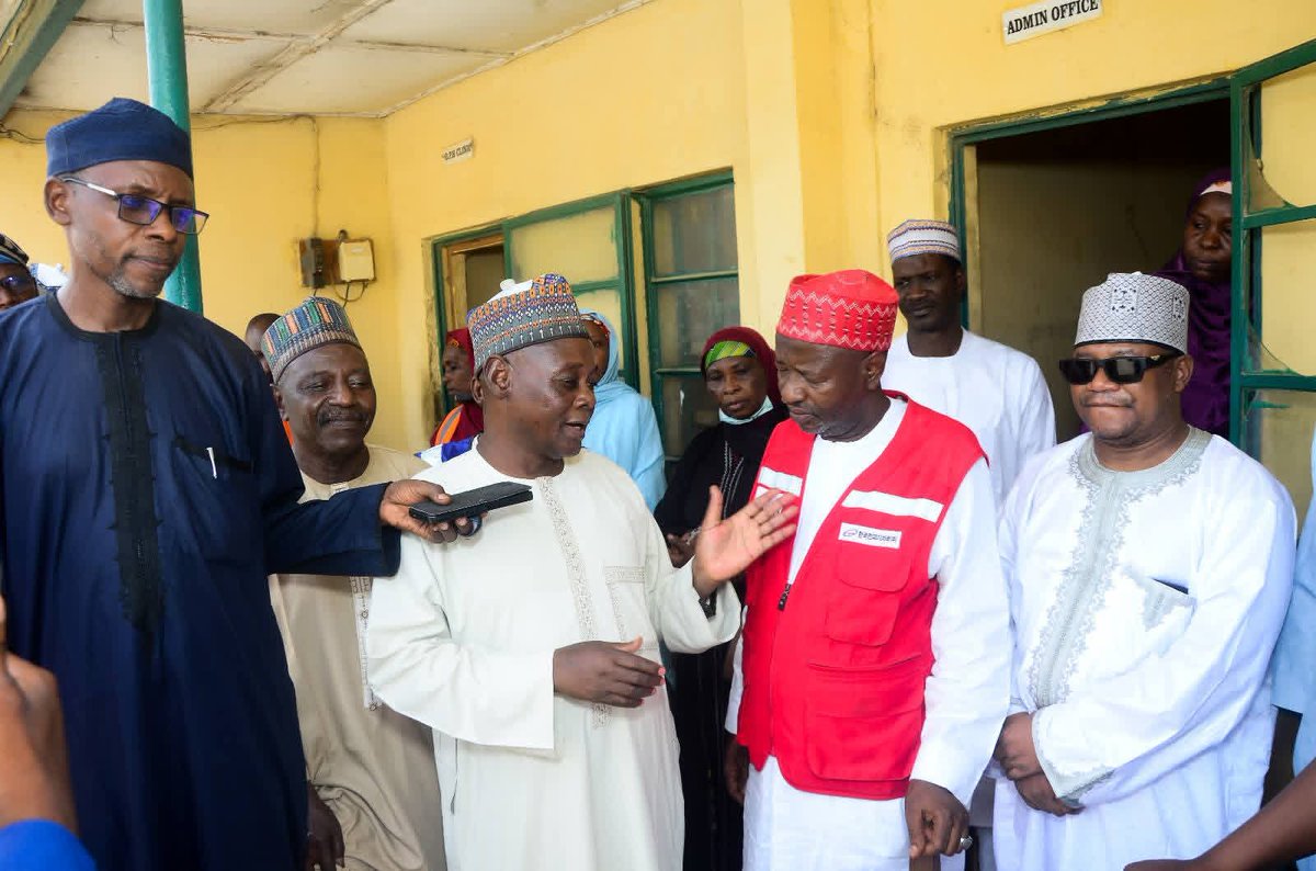 Aliyubello21's tweet photo. AMG Foundation Donates to Shahuci Old People Home.

On 11th April 2026, AMG Foundation in collaboration with Kano State Healthcare Forum donated food items and essential drugs to Shahuci Old People Home to support residents’ wellbeing.

Jalo Sulaiman
Director of Operations https://t.co/ZnDI3su1kf
