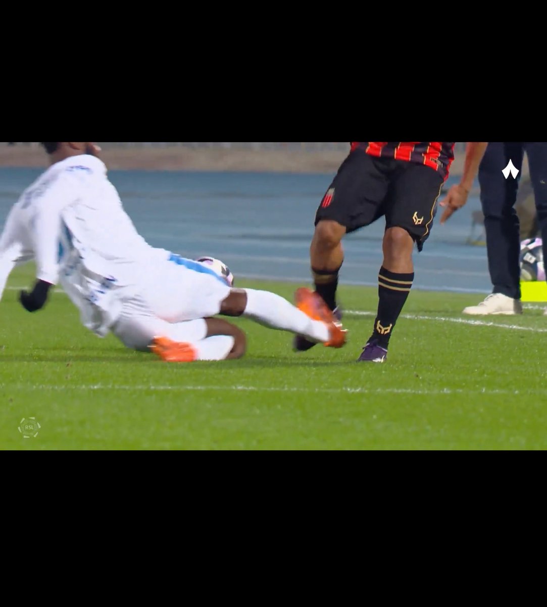 الله لايوفق الهلال tweet media