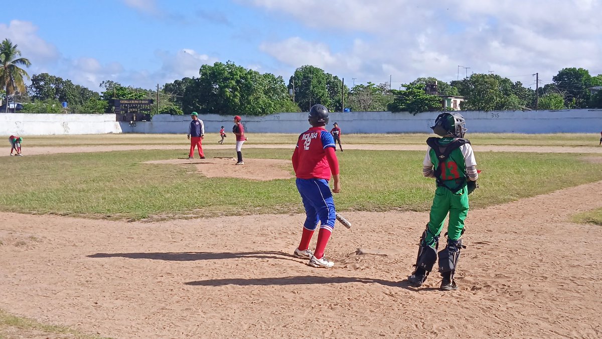 RubilmarH37956's tweet photo. Hoy en Jobabo se celebró una “toma deportiva” con actividades recreativas y competitivas, enmarcadas en las celebraciones por los aniversarios de la UJC y la OPJM, donde participaron masivamente niños, jóvenes y la comunidad en general.  
#PorLasTunasLaVictoria
#DeporteDelPueblo https://t.co/00N19qQTot