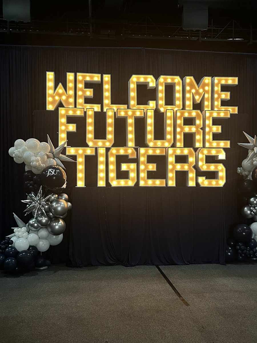 Gerrard Kaufman tweet media