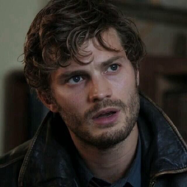 ouatminds's tweet image. I have a great debate between these two men, both deserved a better fate.....robin hood and graham hunter💔