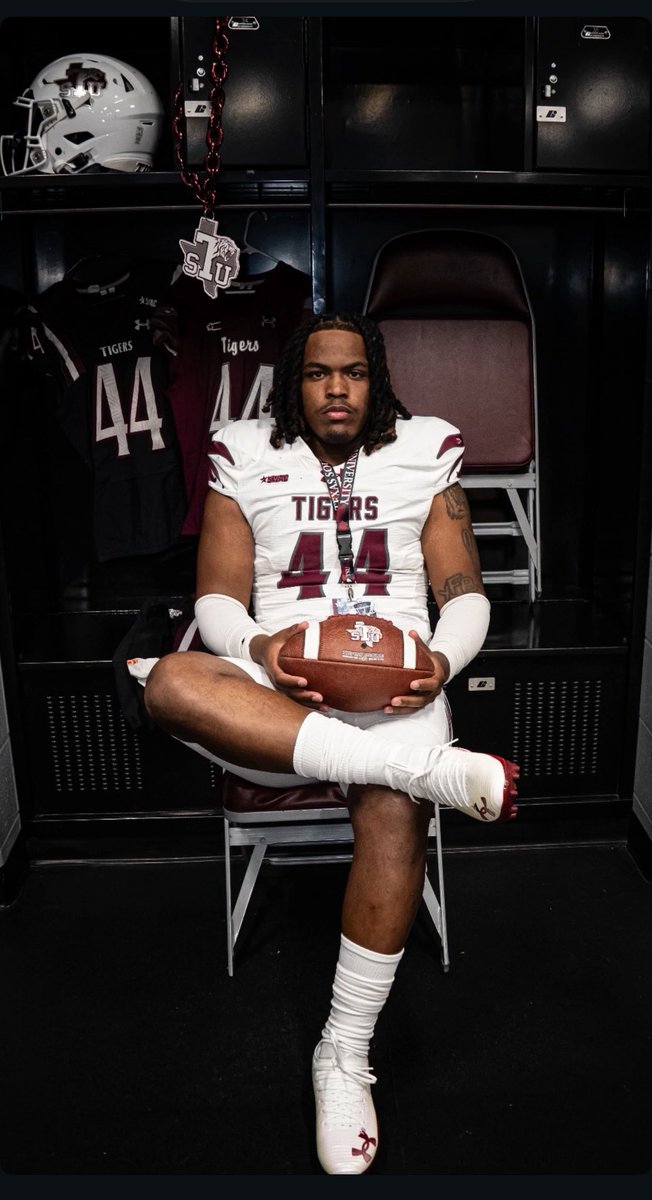 Coach Taylor Da Great tweet media