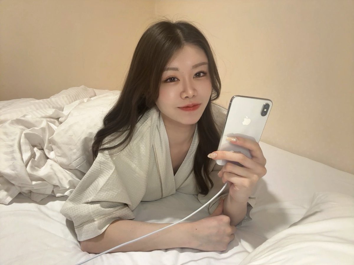 若林 杏奈(わかばやし あんな) tweet media