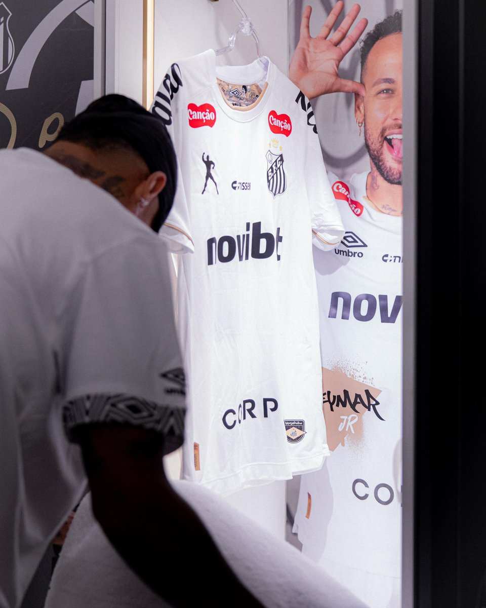 SantosFC's tweet photo. Um orgulho que nem todos podem ter. 👑 https://t.co/N1VytFmYev