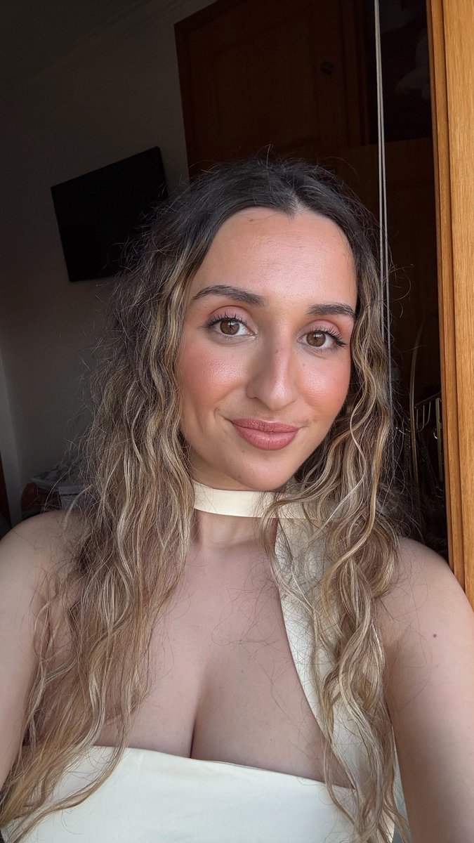 sararandas's tweet photo. 💛 https://t.co/HqINwjTJ18