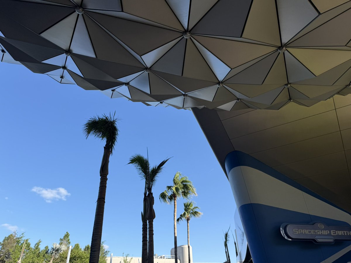 RockNstardust🎸✨ tweet media