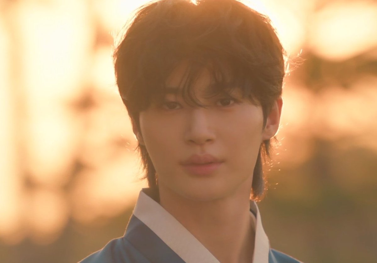 🜲 𝒒, (rest) tweet media