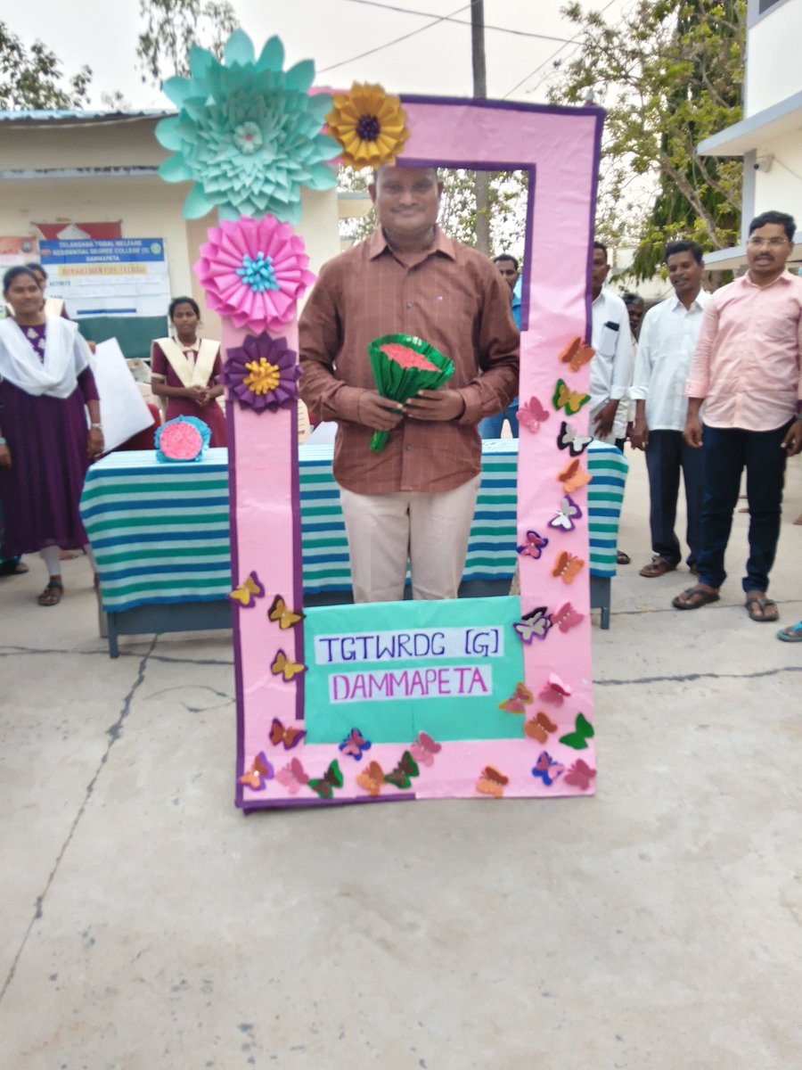 RDCGDAMMAPETA's tweet photo. *Today Honorable MLA* of Aswaraopeta constitution Sri JARE ADHI NARAYANA, MLA Sir  Visit to TGTWRDC G Dammapeta*
During his visit, he interacted with the students and staff, and enquired about the infrastructure facilities,food quality available in the college. https://t.co/iK8nBvbdww