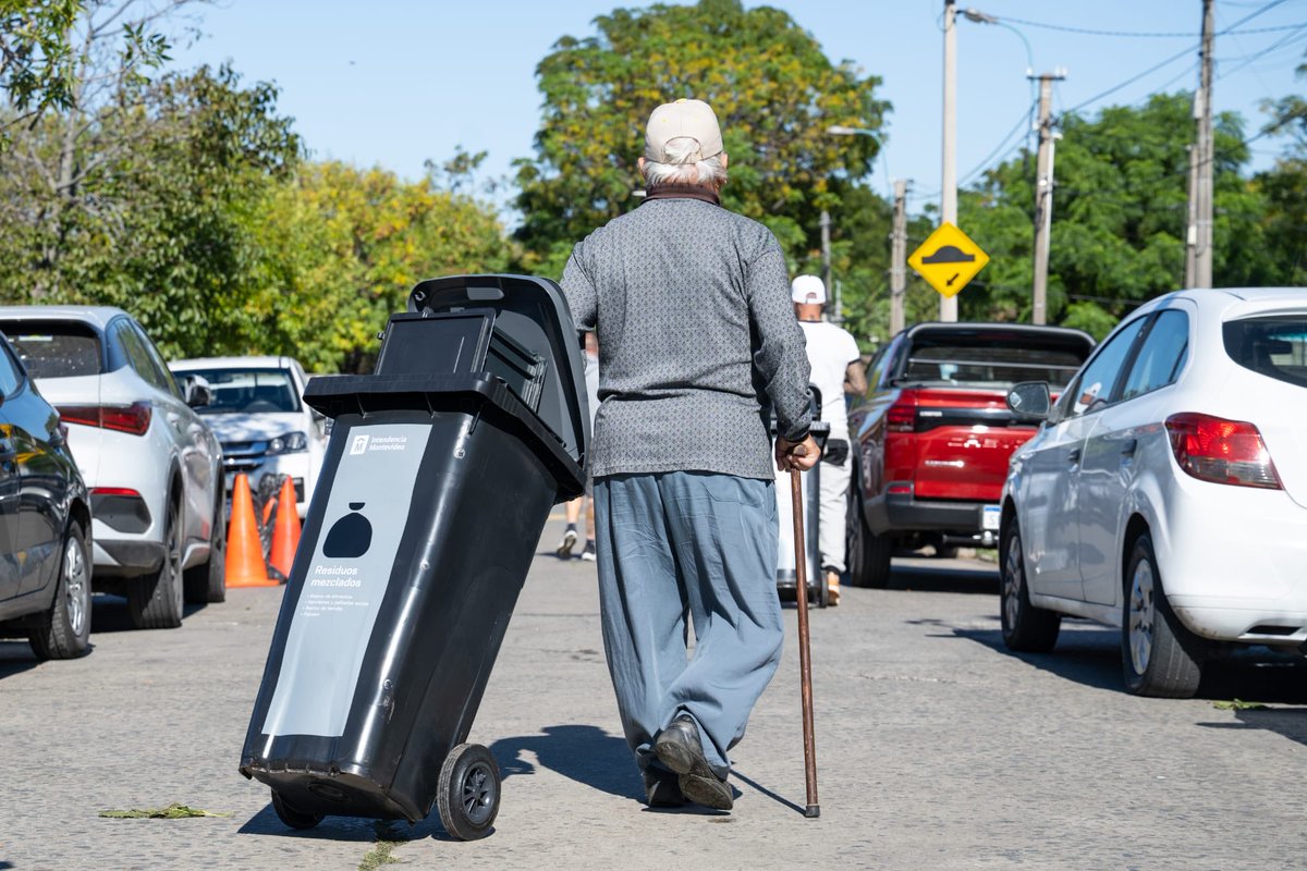 Intendencia de MVD tweet media