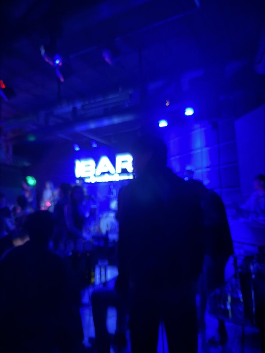 สองศรี tweet media