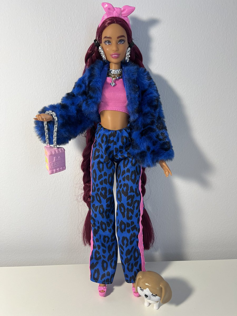 anonymouskendol's tweet photo. Mattel Barbie Extra 17
#barbie https://t.co/H7dkN9R4em