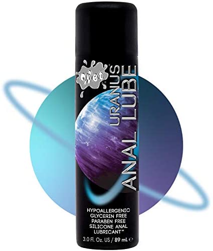 Condomscanada's tweet image. #TWOFER Tonight...place an order for Wet Uranus Silicone Lubricant from midnight-2am (April12),-your time-🇨🇦 and get a second tube FREE.