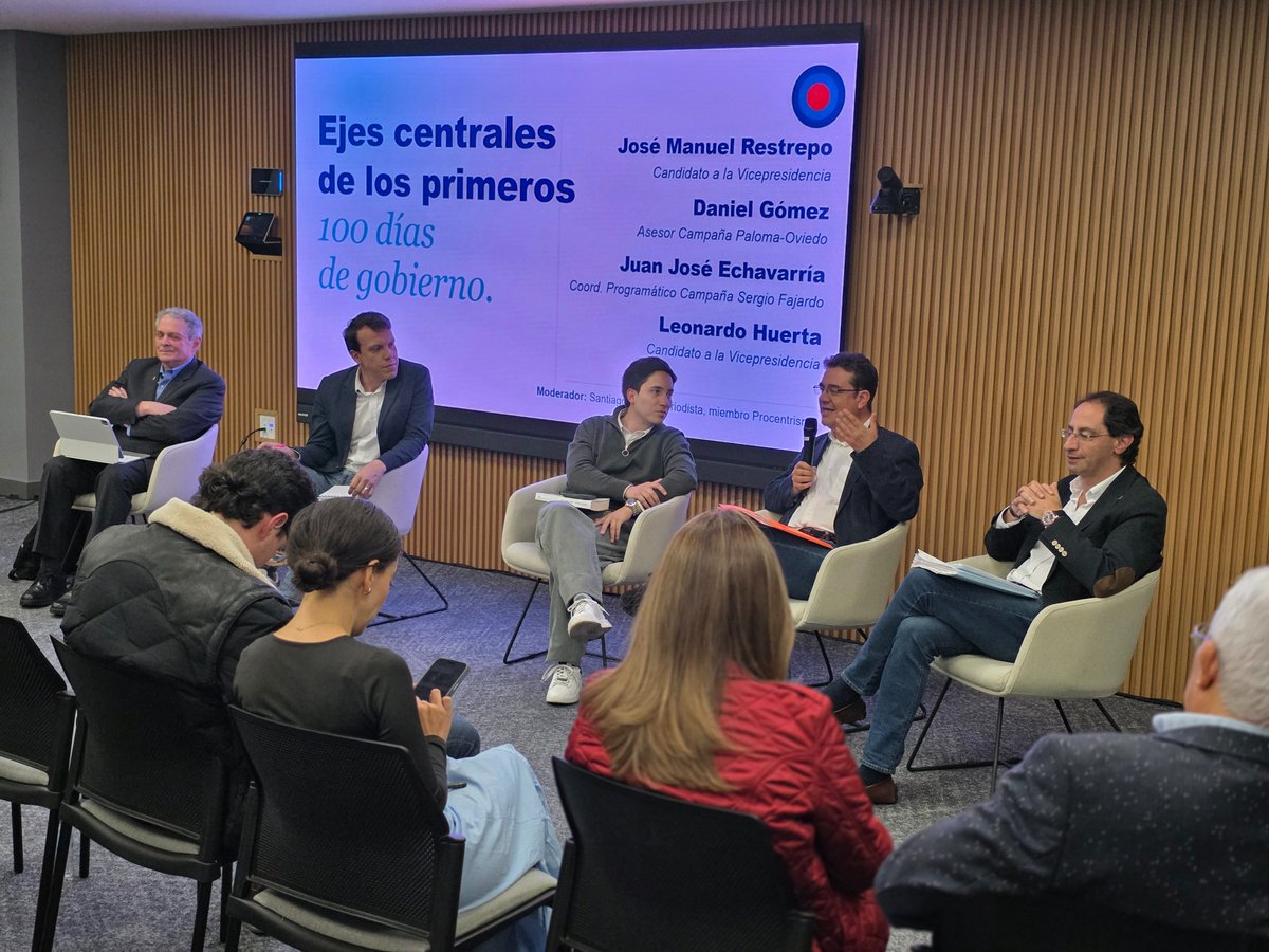ProCentrismo's tweet photo. Así avanza nuestro panel sobre los "Ejes centrales de los primeros 100 días de gobierno" con nuestros panelistas @jrestrp, @LeonardoHuertaG, @dgomezco y Juan José Echavarría.

Síguenos en YouTube:
https://t.co/CqTmSkBNo8 https://t.co/jhdvKkVqwk