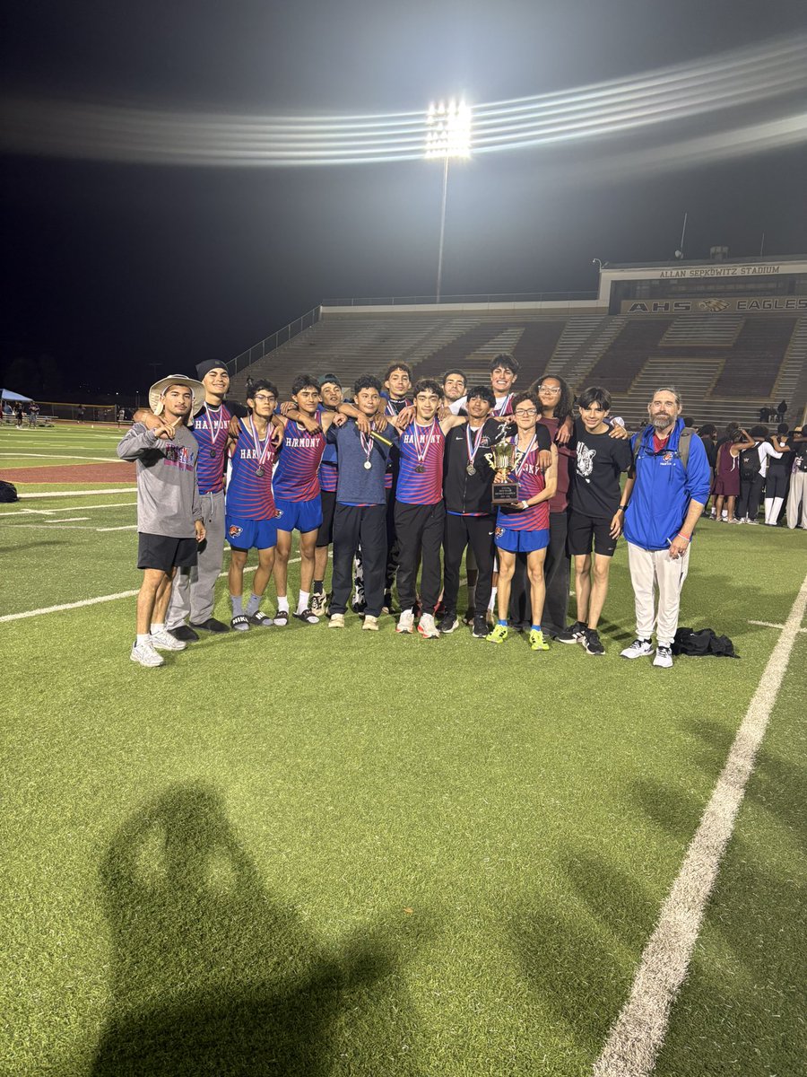 Harmony Science Academy boys are the 1-4A track &amp; field district champions ‼️ Proud of the hard work and efforts of all these athletes and coaches. They deserve every medal and this trophy 🏆 

<a href="/Fchavezeptimes/">Felix Chavez</a> 
<a href="/mtz_media915/">MTZ Media</a>