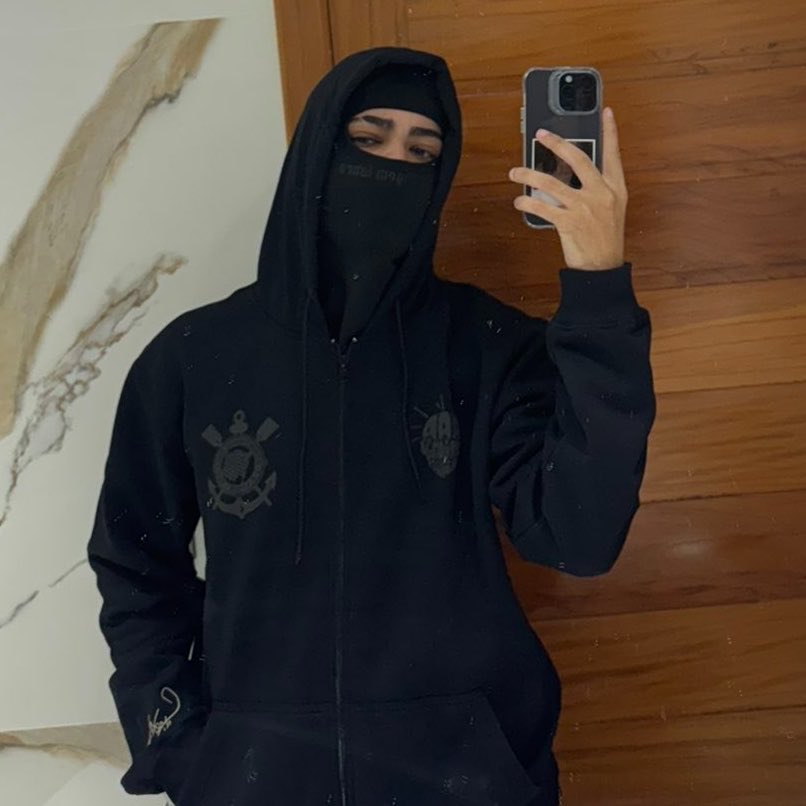 DesimpaiN tweet media